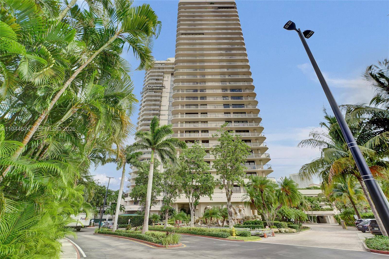 19667 Turnberry WayAventura - Condo 5+ Stories,Condo condo unit 12F - picture