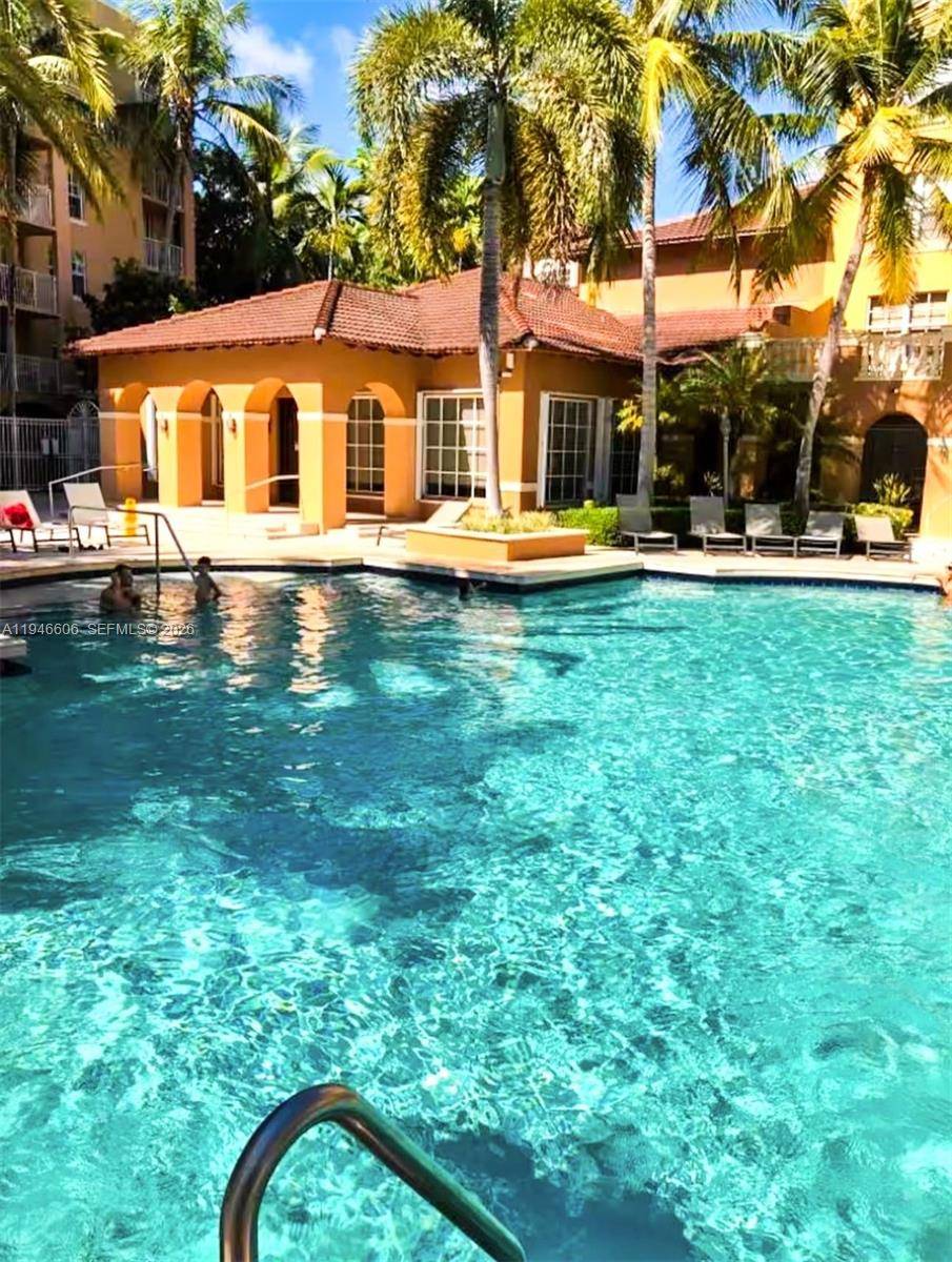 19701 E Country Club DrAventura - Condo 5+ Stories,Condo condo unit 5605 - picture