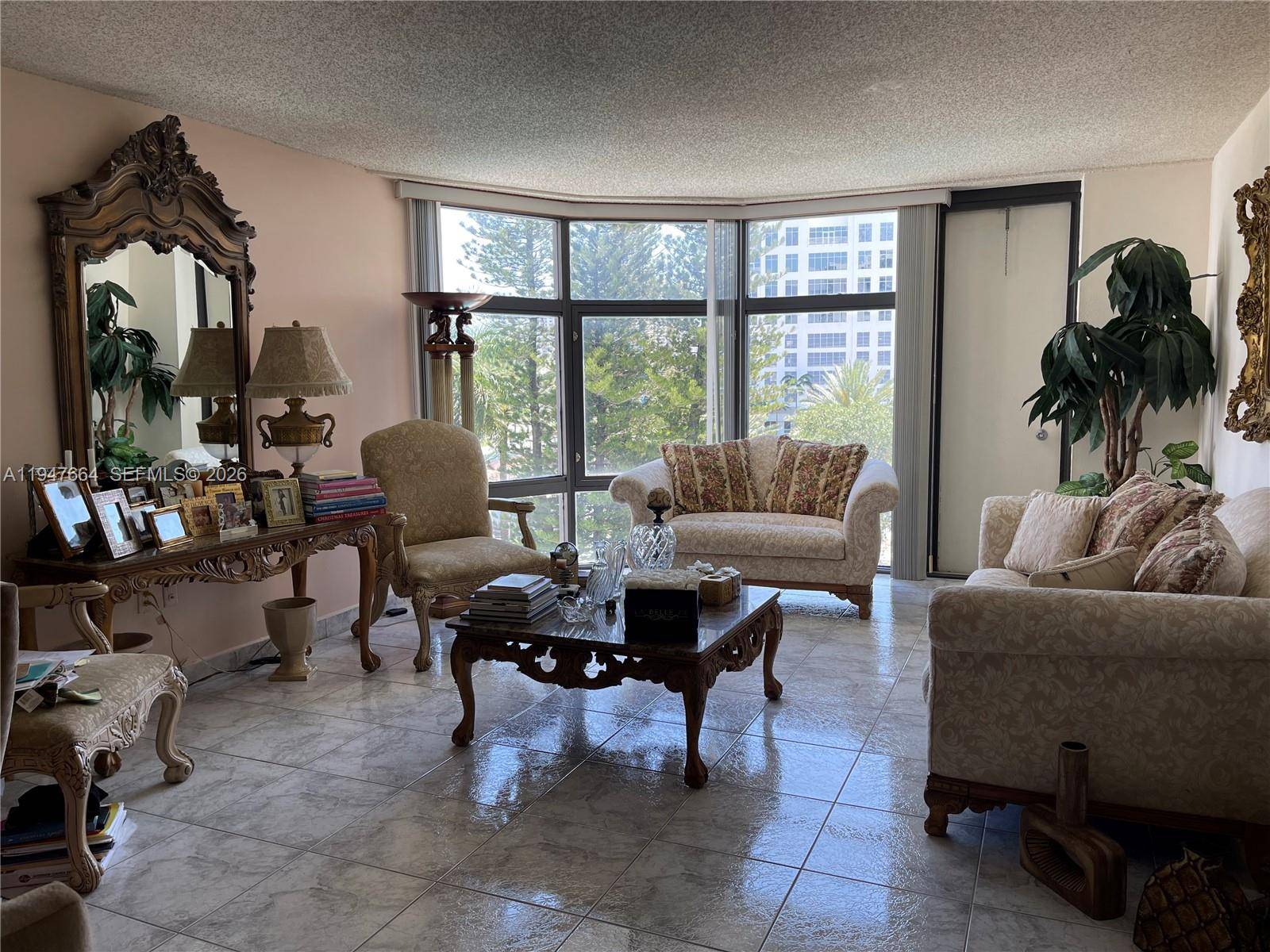 20100 W Country Club DrAventura - Condo 5+ Stories,Condo condo unit 507 - picture