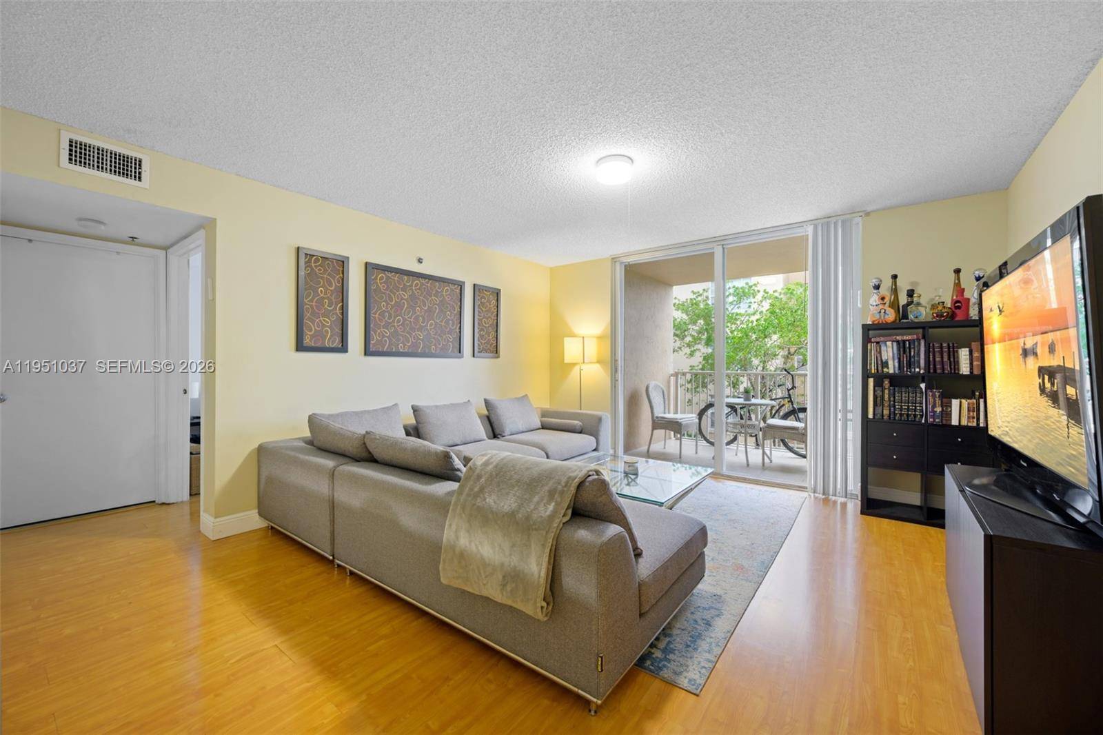 19555 E Country Club DrAventura - Condo 5+ Stories,Condo condo unit 8303 - picture