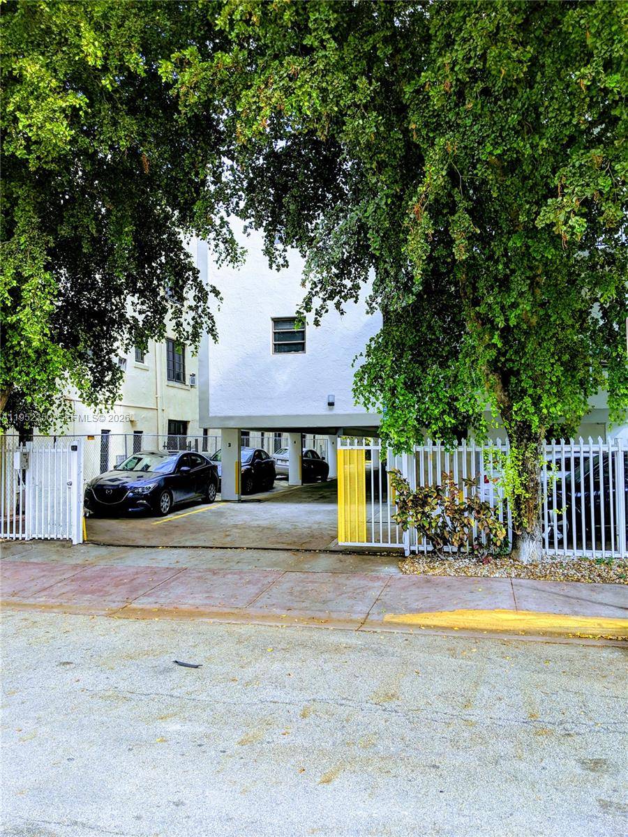 1617 Jefferson AveMiami Beach - Condo 5+ Stories,Condo condo unit 304 - picture