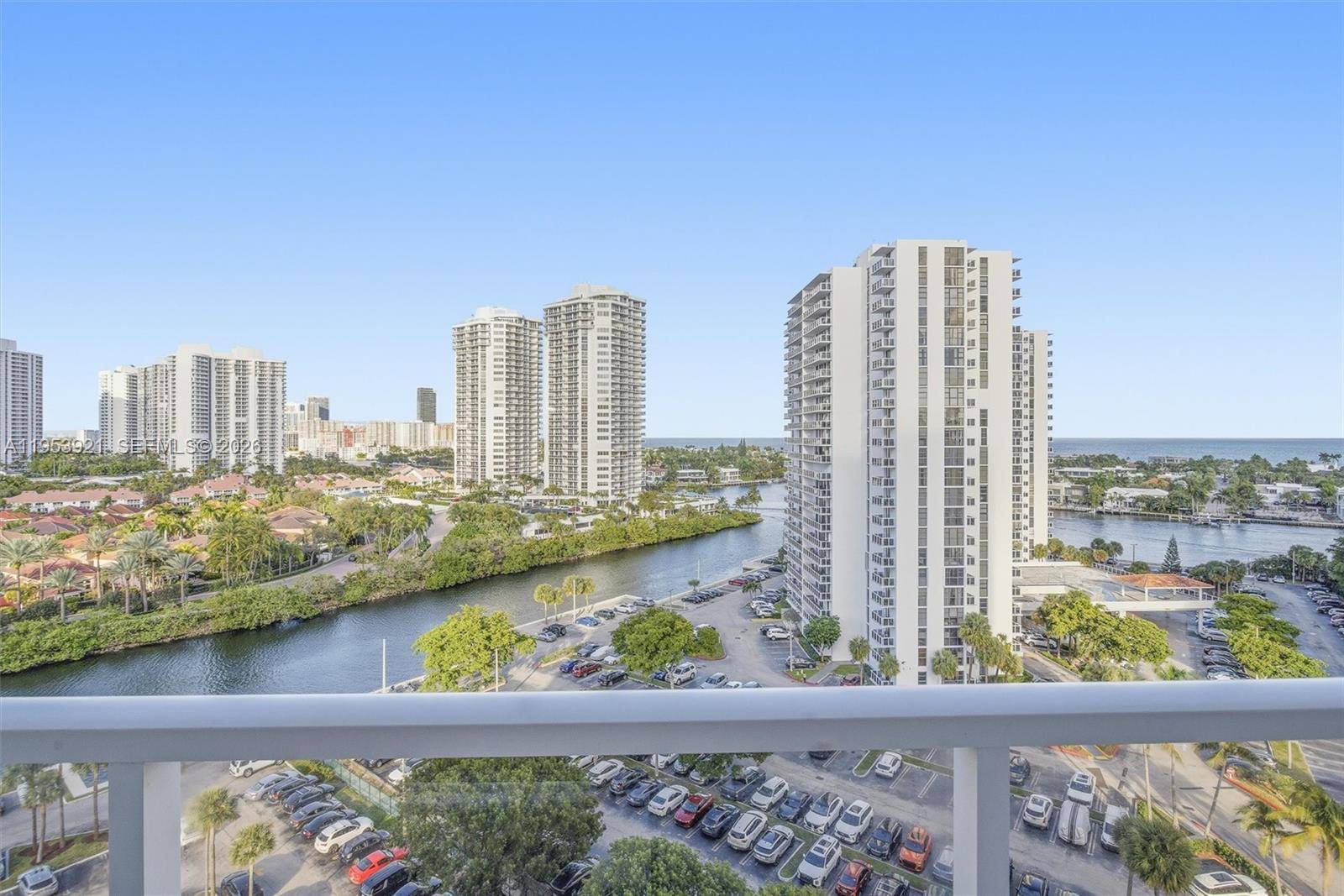 3731 N Country Club DrAventura - Condo 5+ Stories,Condo condo unit 1421 - picture