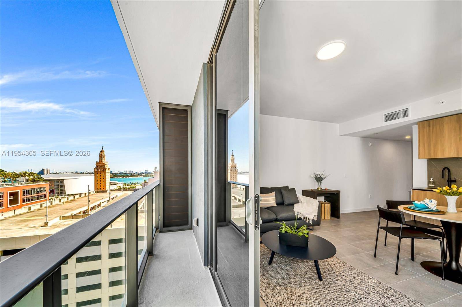 121 NE 5th StMiami - Condo 5+ Stories,Condo condo unit 1608 - picture