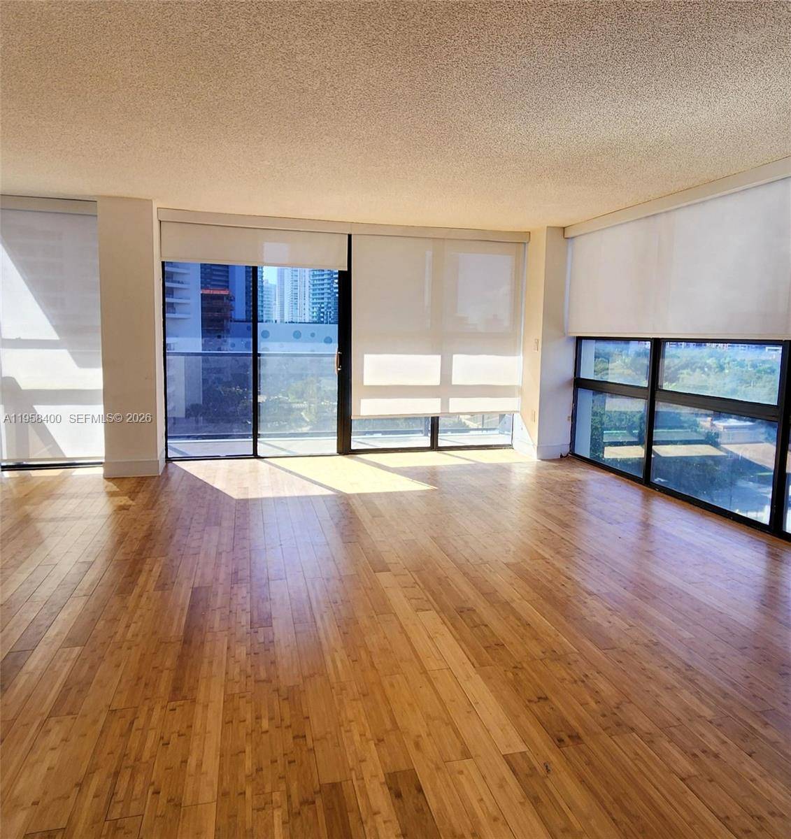 600 NE 36th stMiami - Condo/Co-Op/Annual,Condo condo unit 821 - picture