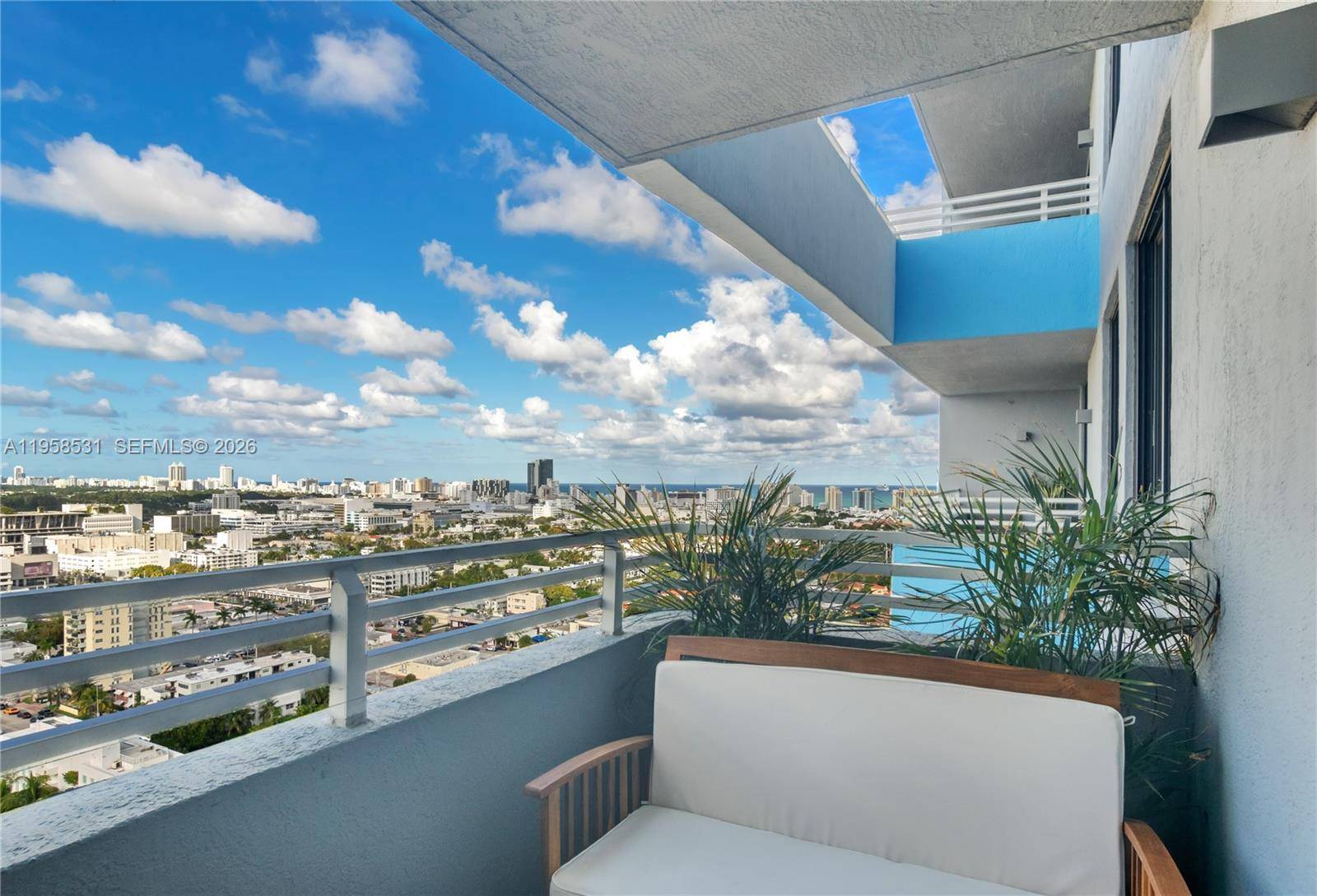 1330 West AveMiami Beach - Condo/Co-Op/Seasonal,Condo condo unit 2409 - picture