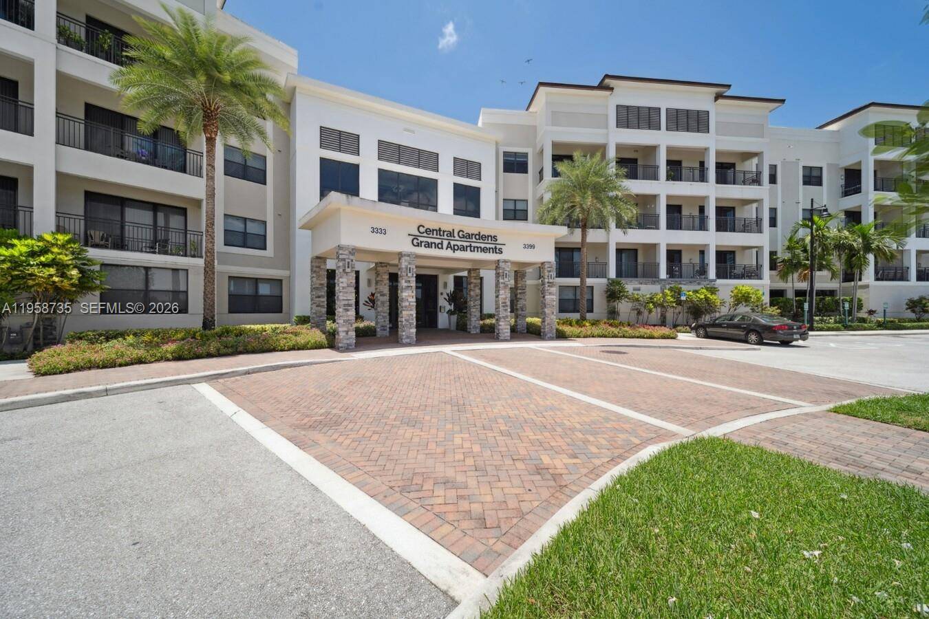 3333 Central Gardens CirclePalm Beach Gardens - Apartments-Annual,Apartment condo unit S420 Elite - picture