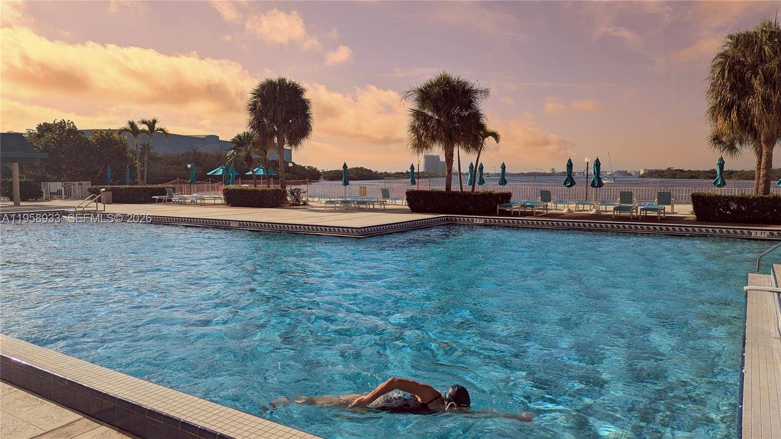 300 Bayview DrSunny Isles Beach - Condo 5+ Stories,Condo condo unit 206 - picture