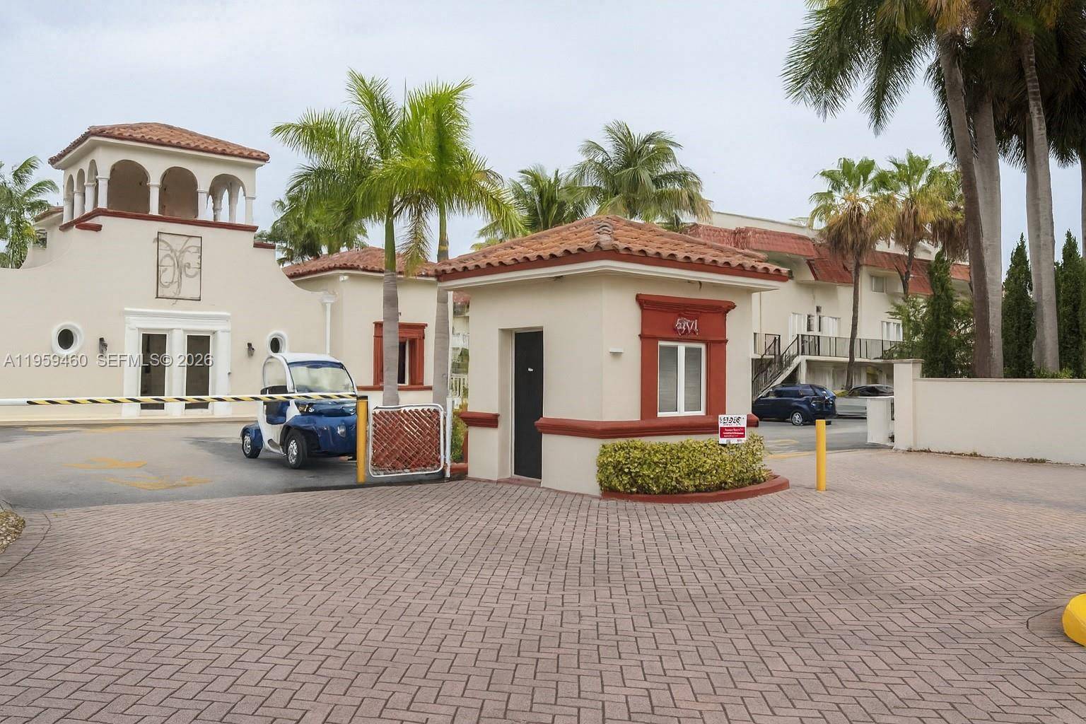 6707 N Kendall DrPinecrest - Condo 1-4 Stories,Condo condo unit 115 - picture