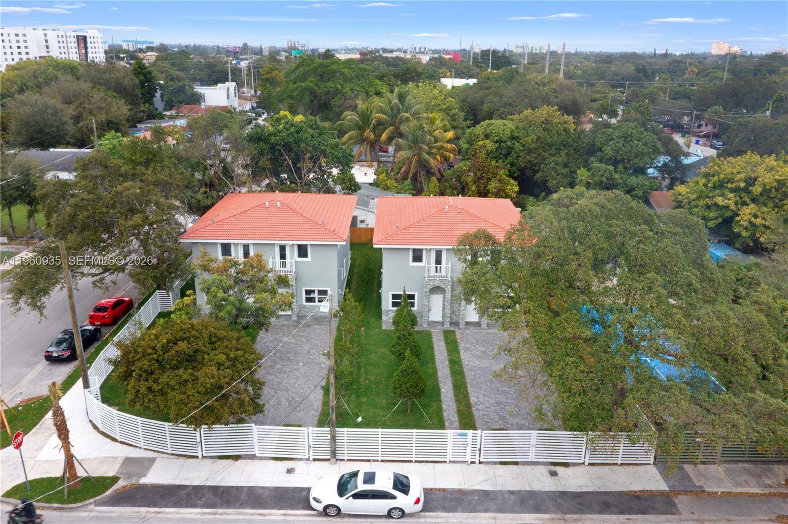 529 NW 56th StMiami - picture