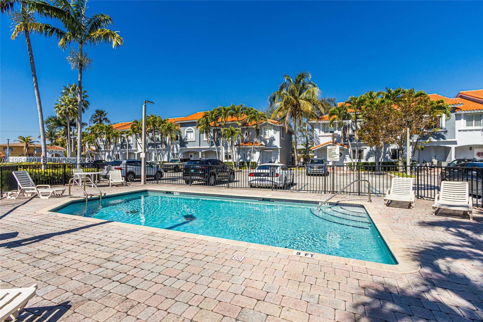 11647 NE 18th DrNorth Miami - Townhouse condo unit 11647 - picture