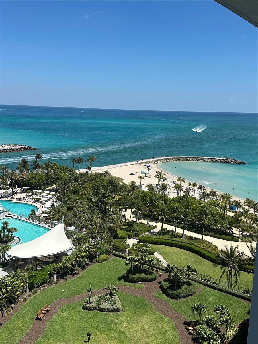 10275 Collins AveBal Harbour - Condo/Co-Op/Annual,Condo condo unit 1403 - picture