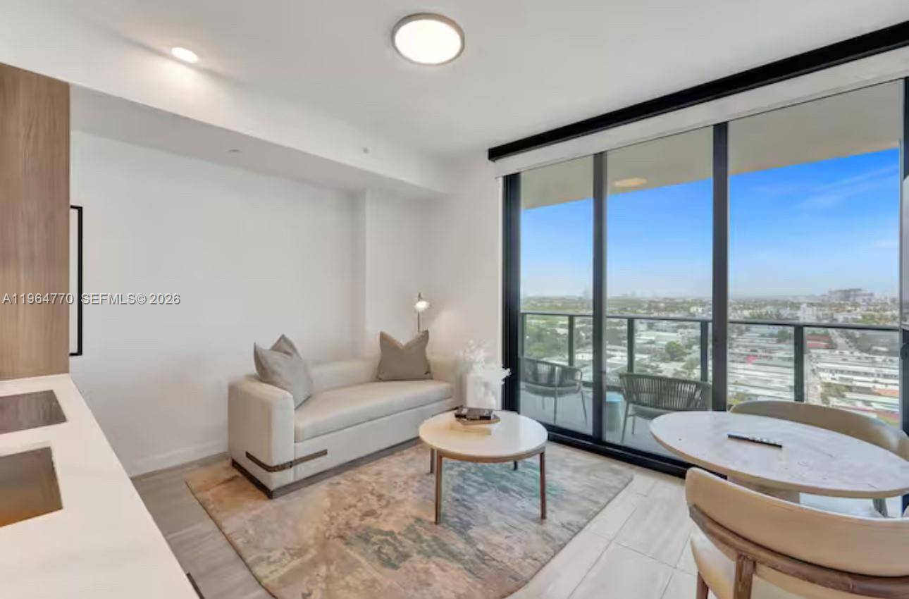 580 72Miami Beach - Condo/Co-Op/Seasonal,Condo condo unit 1713 - picture