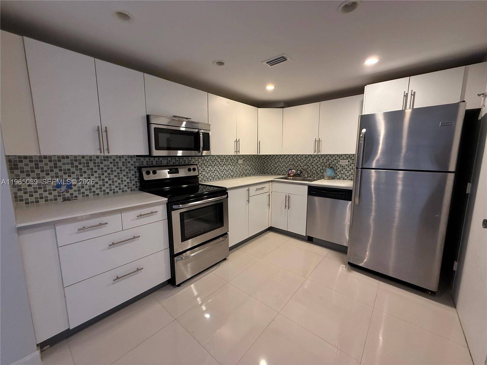 5555 Collins AveMiami Beach - Condo/Co-Op/Annual,Condo condo unit 12Z - picture