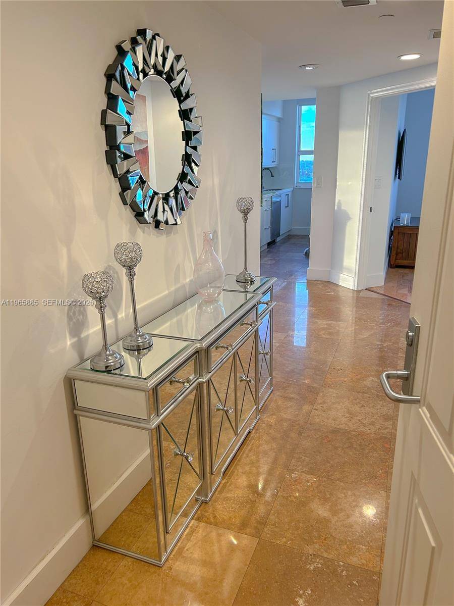 19501 W Country Club DrAventura - Condo/Co-Op/Annual,Condo condo unit 1209 - picture