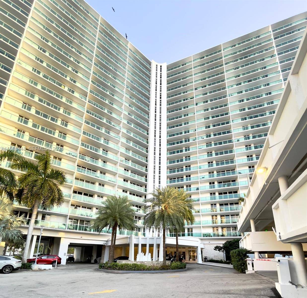100 Bayview DrSunny Isles Beach - Condo 5+ Stories,Condo condo unit 412 - picture