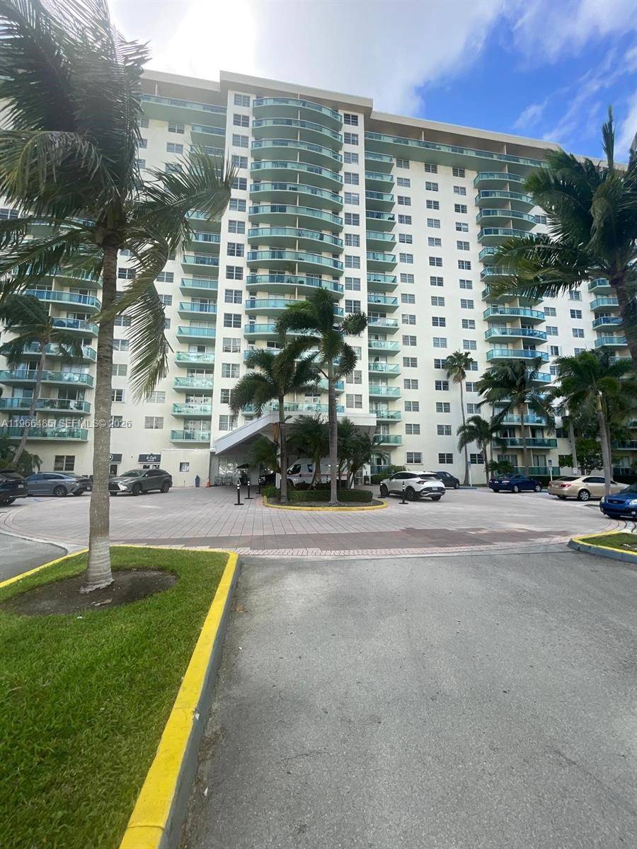 19390 Collins AveSunny Isles Beach - Condo 5+ Stories,Condo condo unit 123 - picture