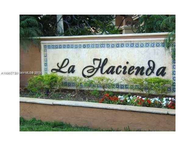 18330 NW 68th AveHialeah - Condo 1-4 Stories,Condo condo unit A - picture
