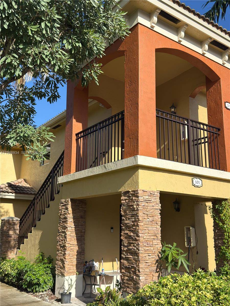 930 NE 34th AveHomestead - Condo 1-4 Stories,Condo condo unit 201 - picture