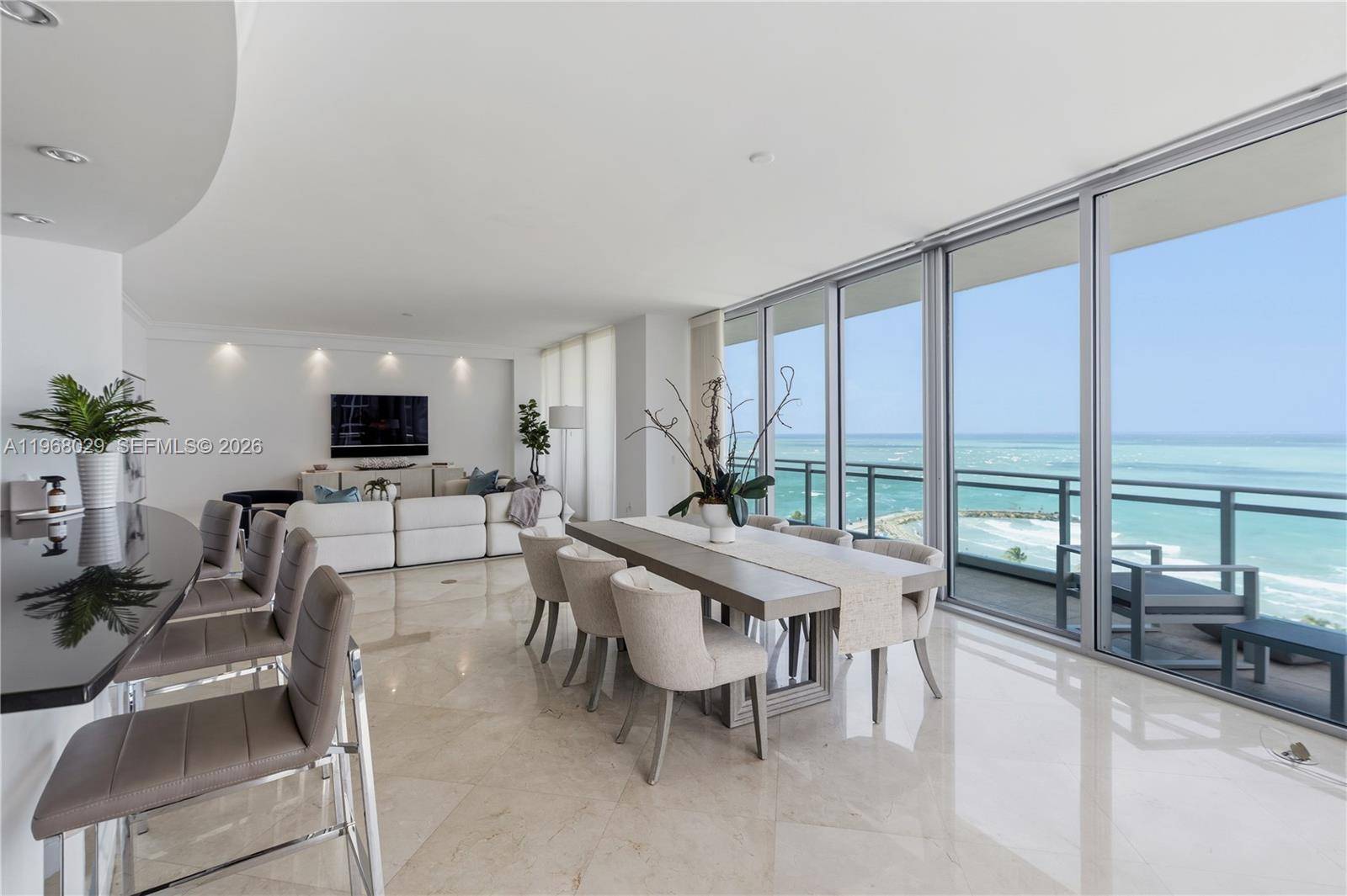 10295 Collins AveBal Harbour - Condo/Co-Op/Annual,Condo condo unit 801 - picture