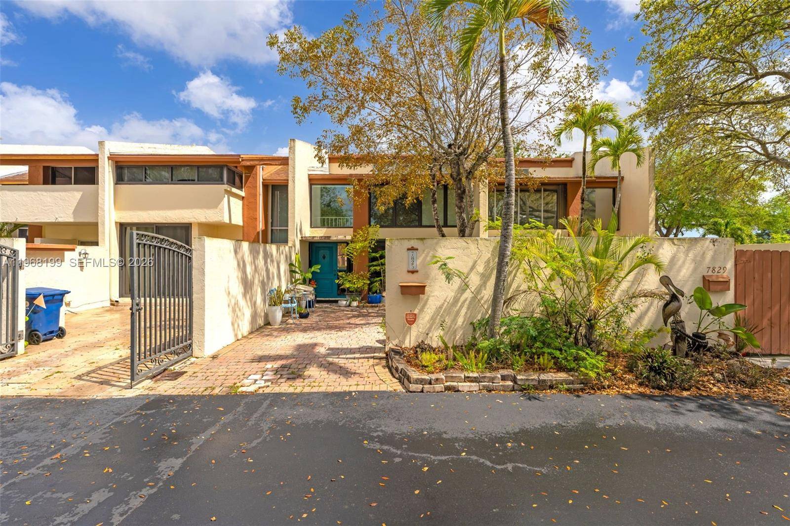 7825 SW 103rd PlMiami - Townhouse/Villa-Annual,Townhouse condo unit 7825 - picture