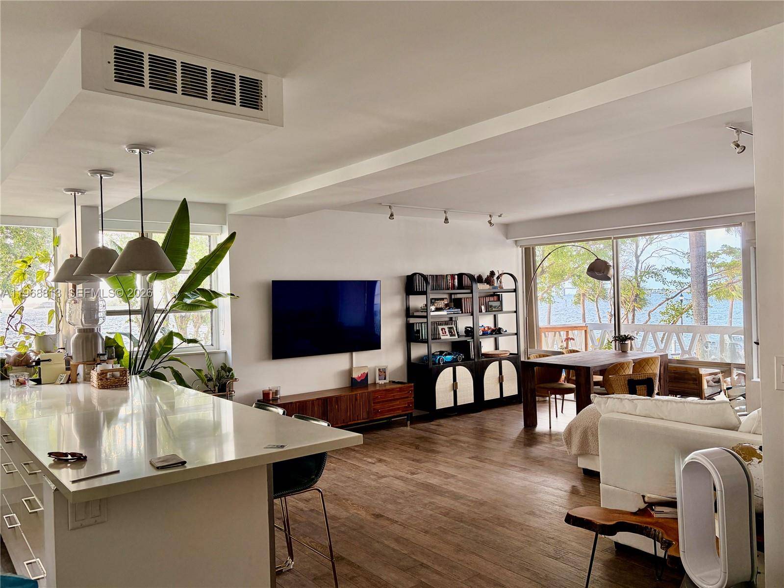 1430 Brickell Bay DrMiami - Condo/Co-Op/Annual,Co-Op condo unit 205 - picture