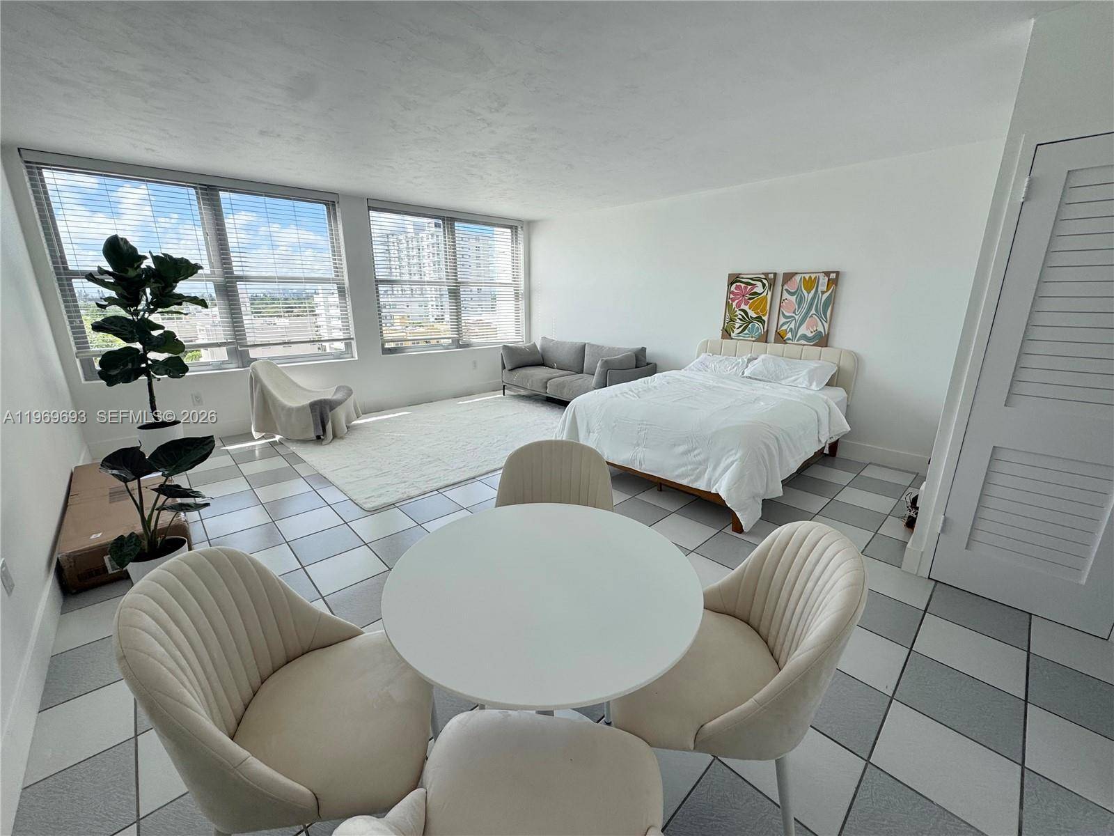2899 Collins AveMiami Beach - Condo 5+ Stories,Condo condo unit 740 - picture