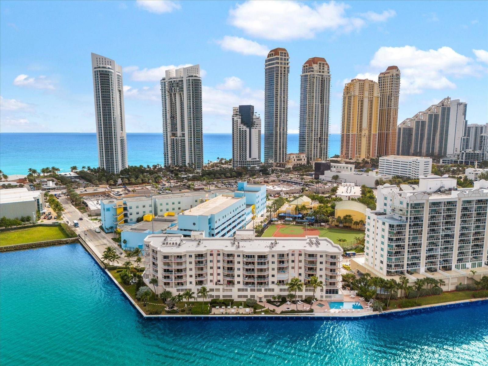 18260 N BaySunny Isles Beach - Condo condo unit 304 - picture