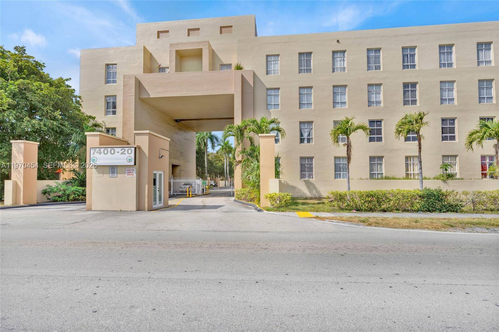 7400 W 20th AveHialeah - Condo 1-4 Stories,Condo condo unit 402 - picture
