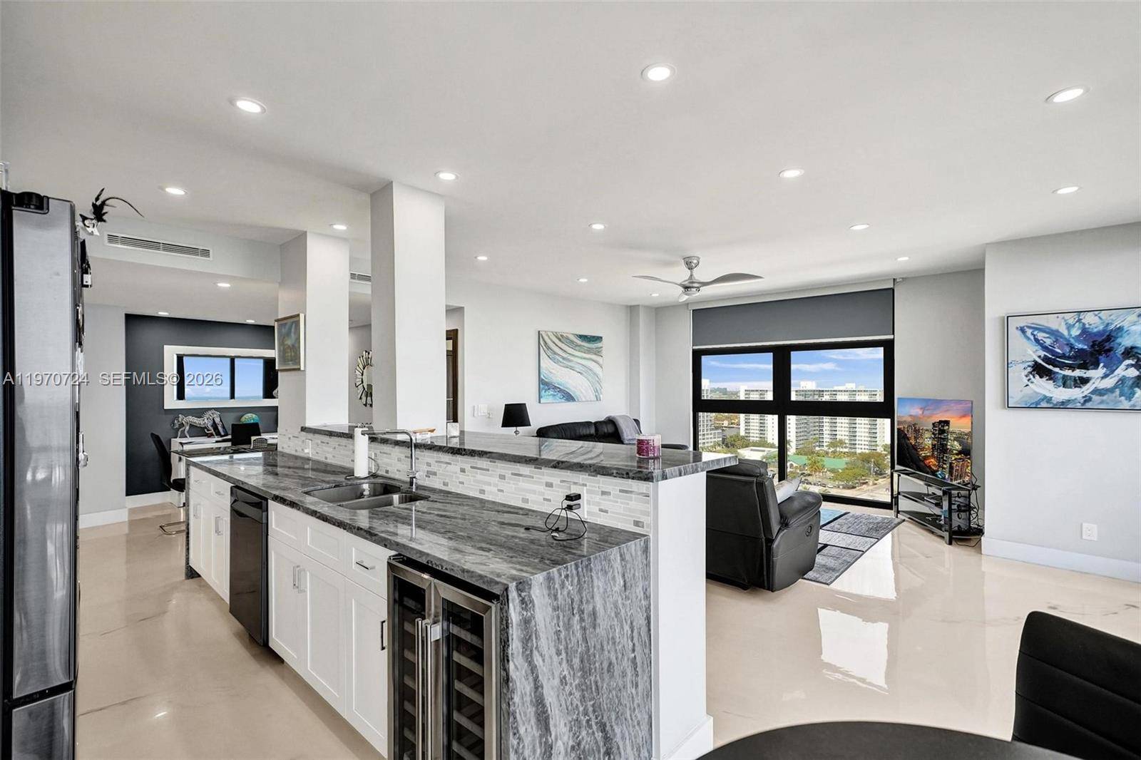 3031 N Ocean BlvdFort Lauderdale - Condo/Co-Op/Annual,Condo condo unit 1906 - picture