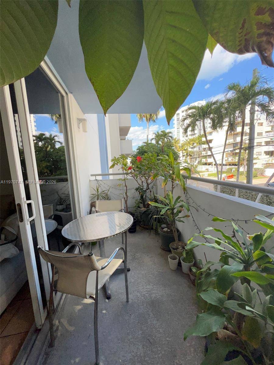 1658 Bay RdMiami Beach - Condo 5+ Stories,Condo condo unit 203 - picture
