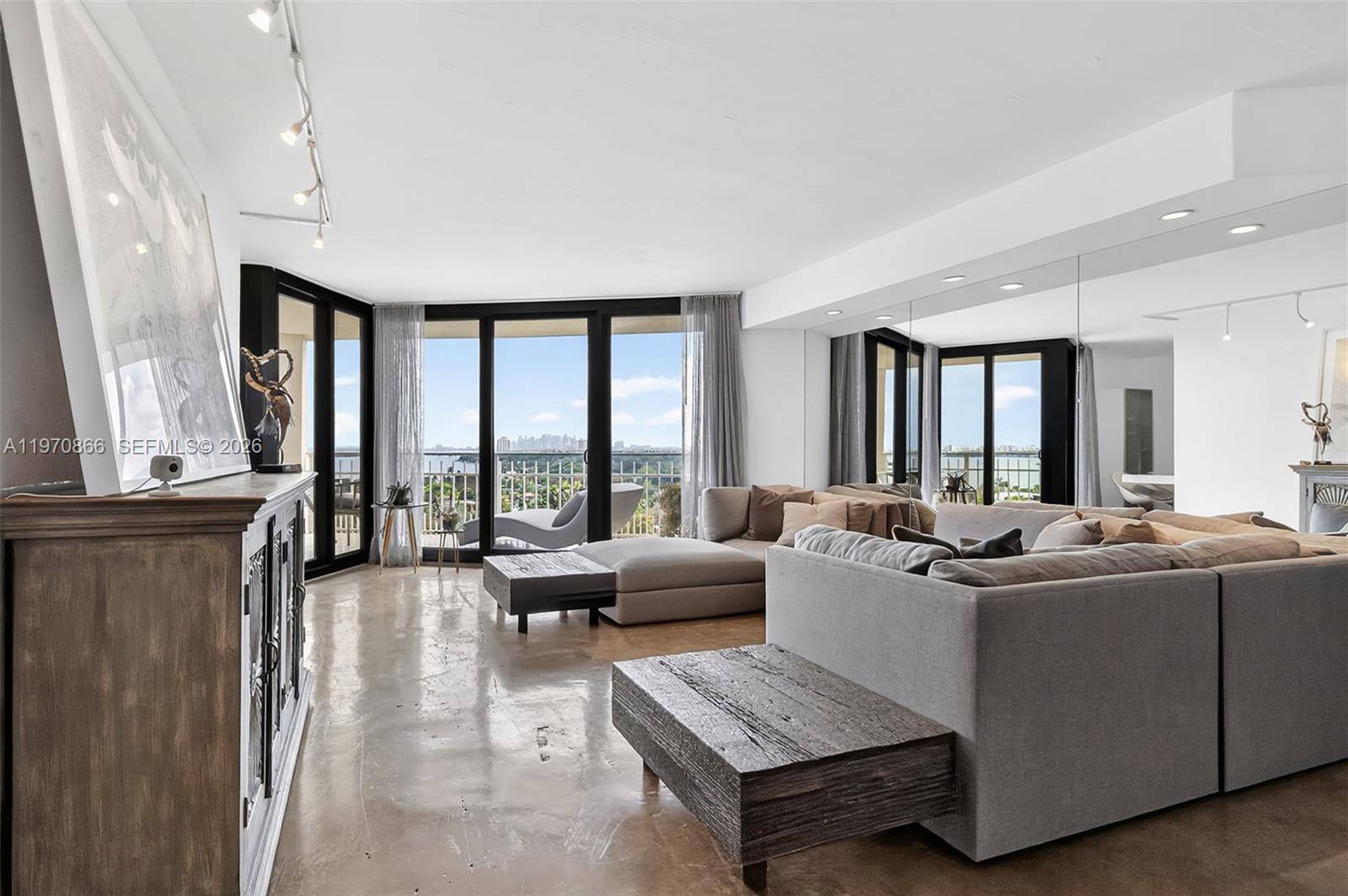 2000 Towerside TerMiami - Condo 5+ Stories,Condo condo unit 1408 - picture