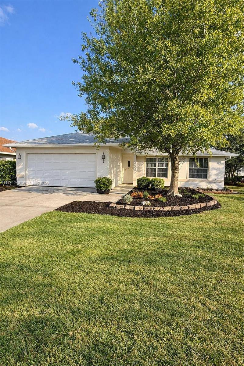 1518 SENIOR CTLehigh Acres - picture