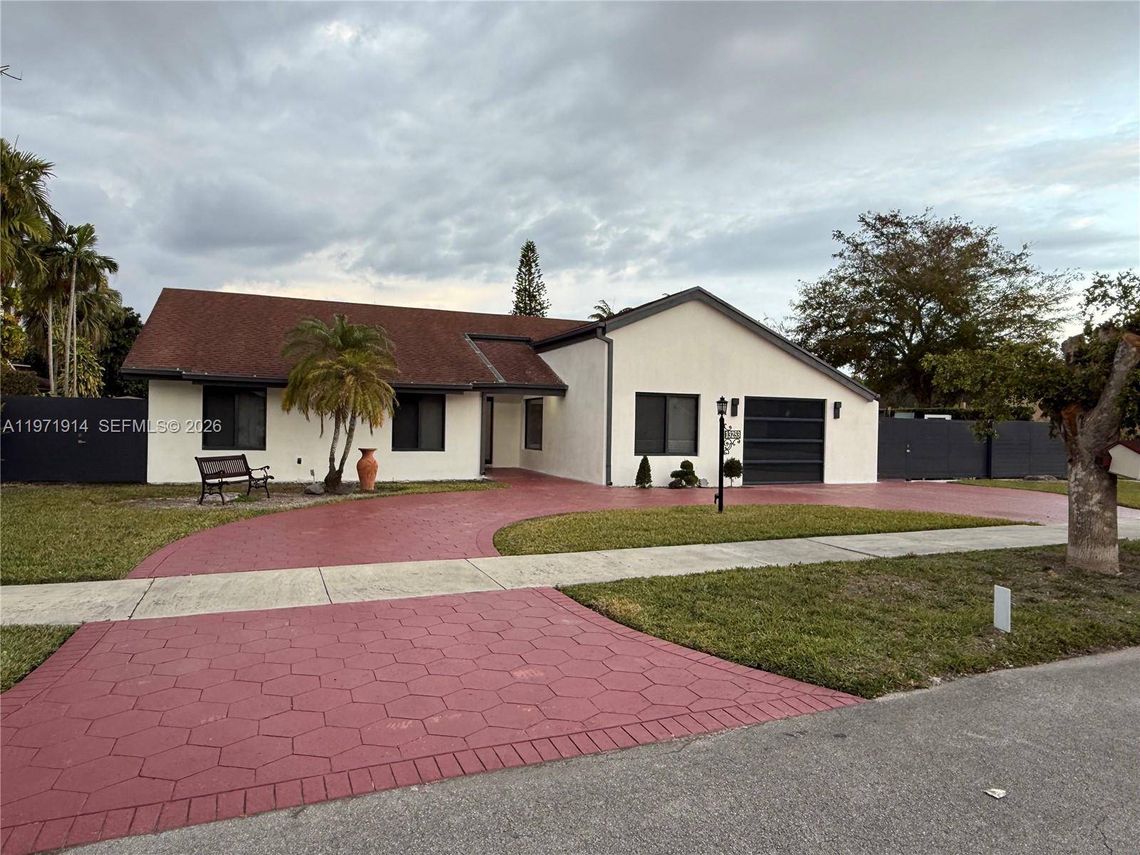 13253 SW 96th TerMiami - picture