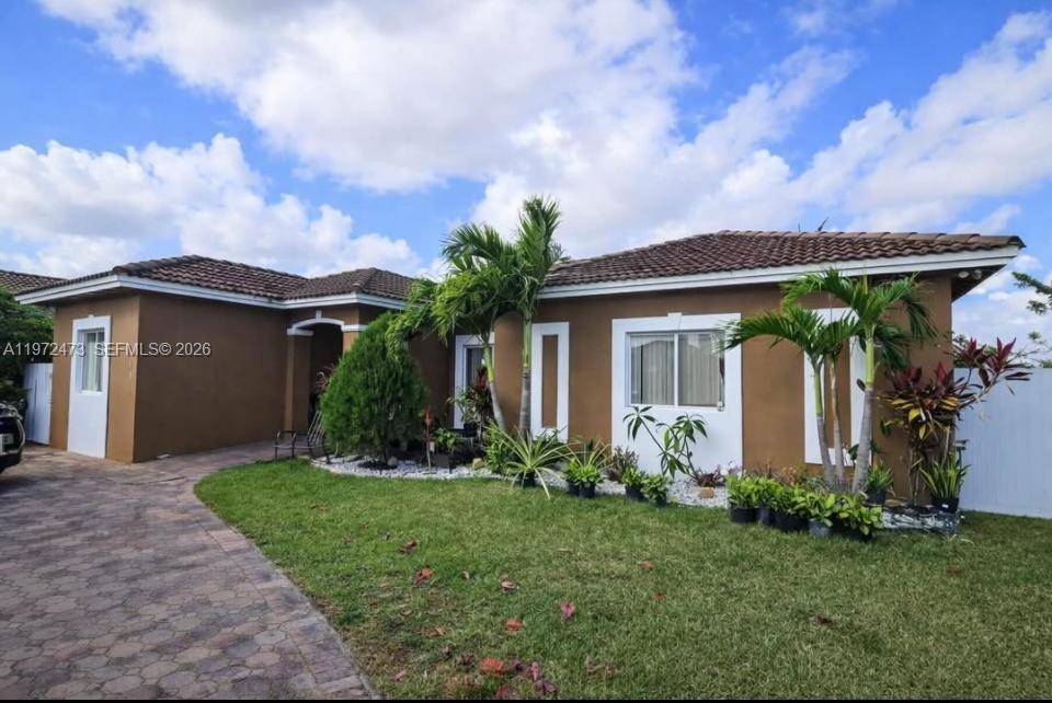 718 SE 12th TerHomestead - Single Family-Annual,House condo unit . - picture