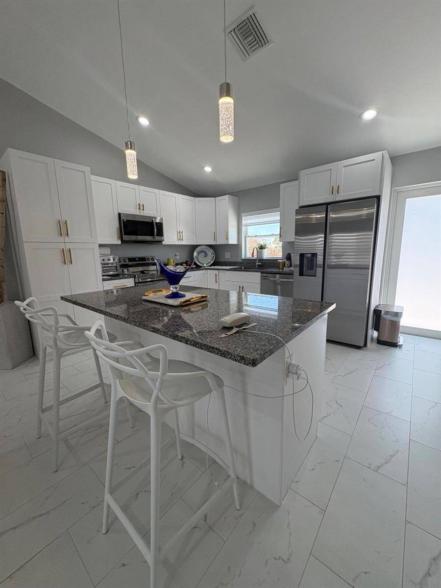 9019 S Castle - picture
