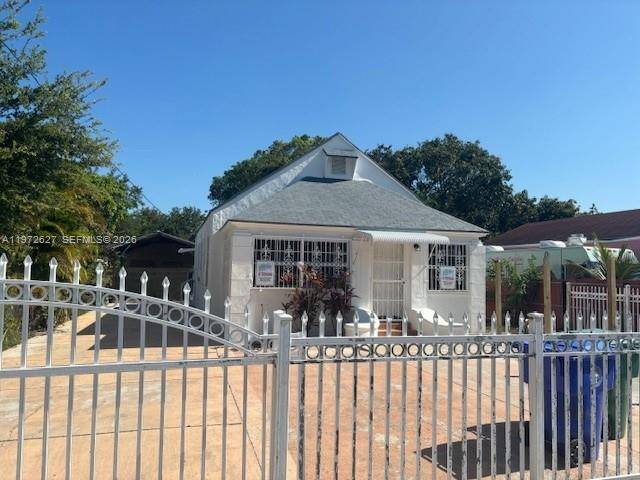 34 NW 69th StMiami - picture