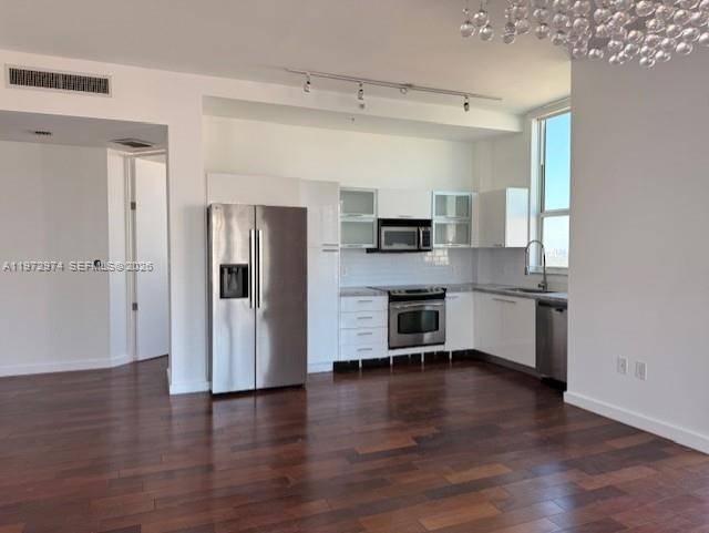 133 NE 2nd AveMiami - Condo/Co-Op/Annual,Condo condo unit 3213 - picture