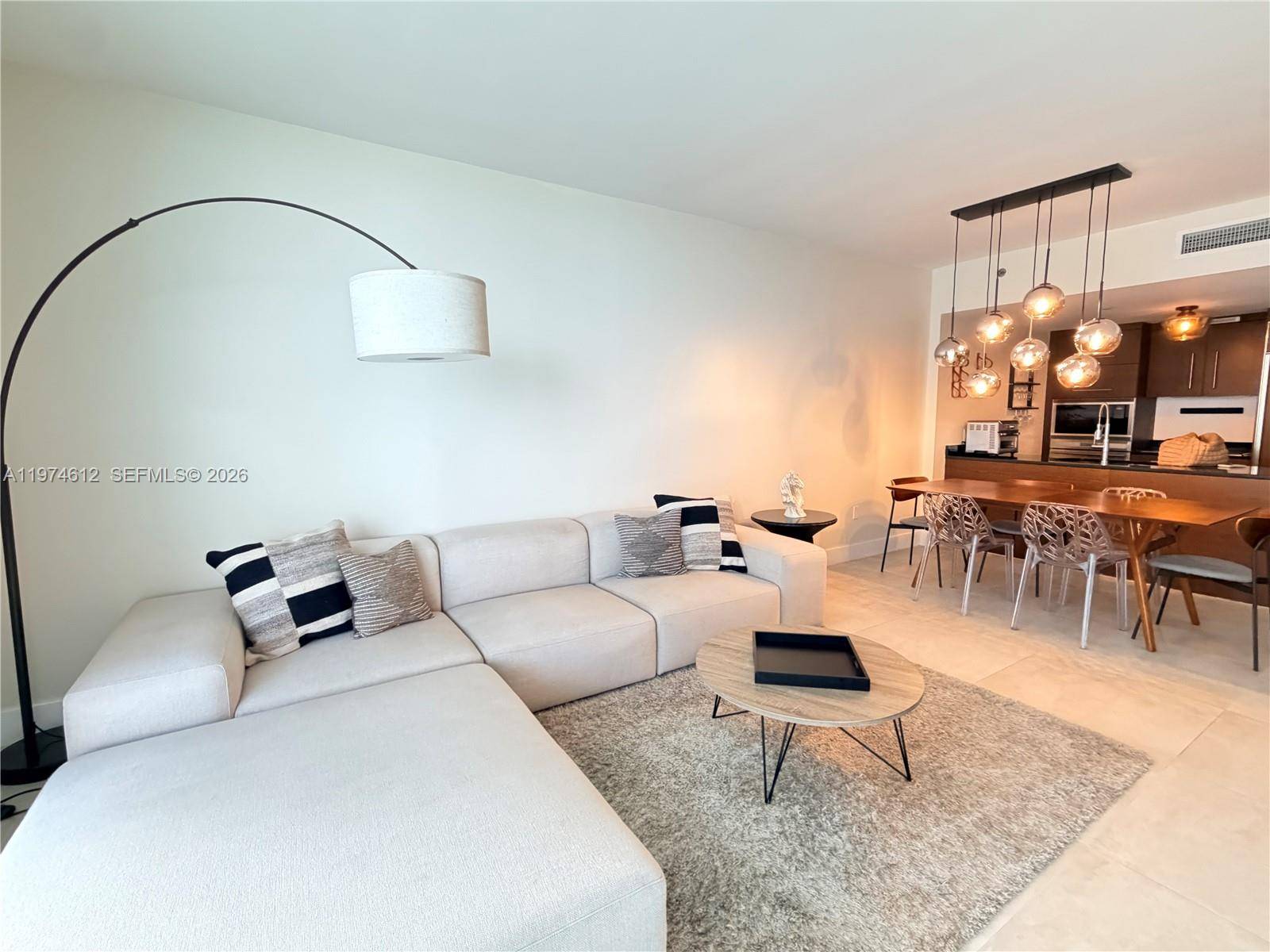 475 Brickell AveMiami - Condo/Co-Op/Annual,Condo condo unit 4611 - picture