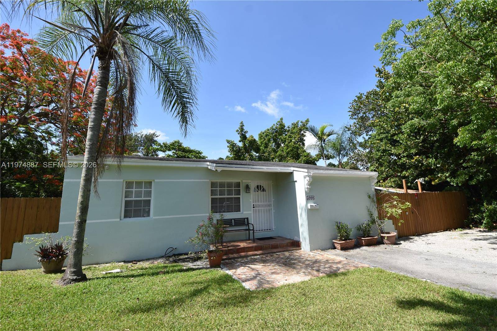 5900 SW 60th StMiami - picture