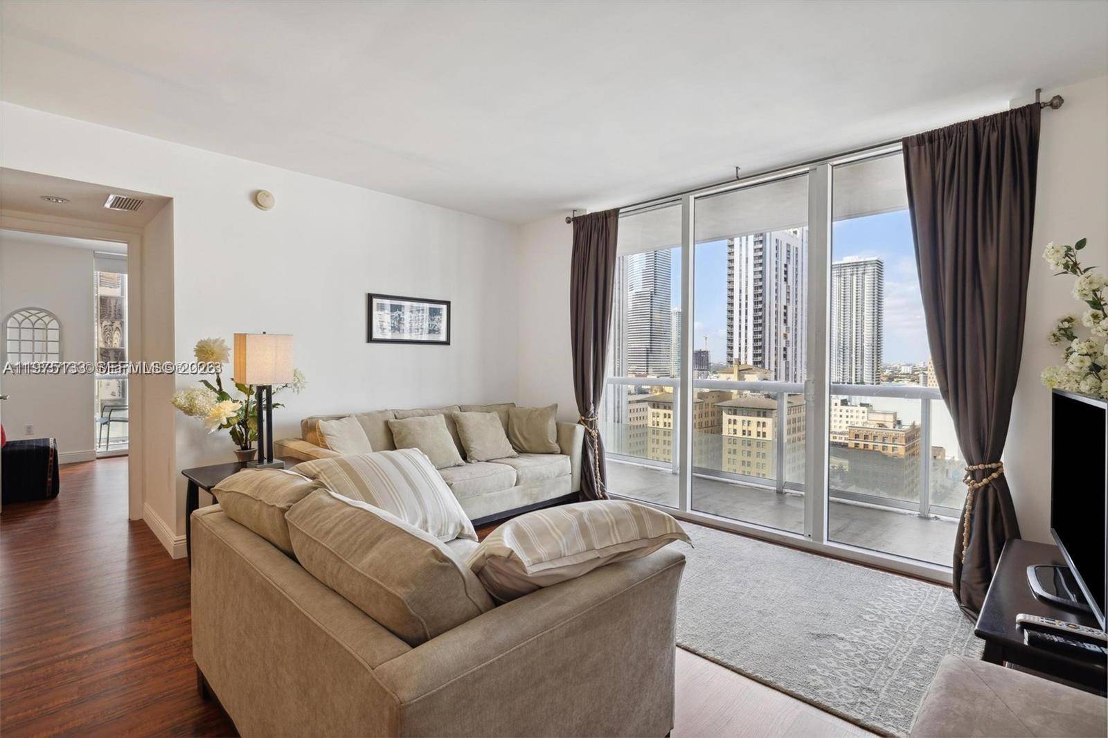 50 Biscayne BlvdMiami - Condo 5+ Stories,Condo condo unit 2111 - picture