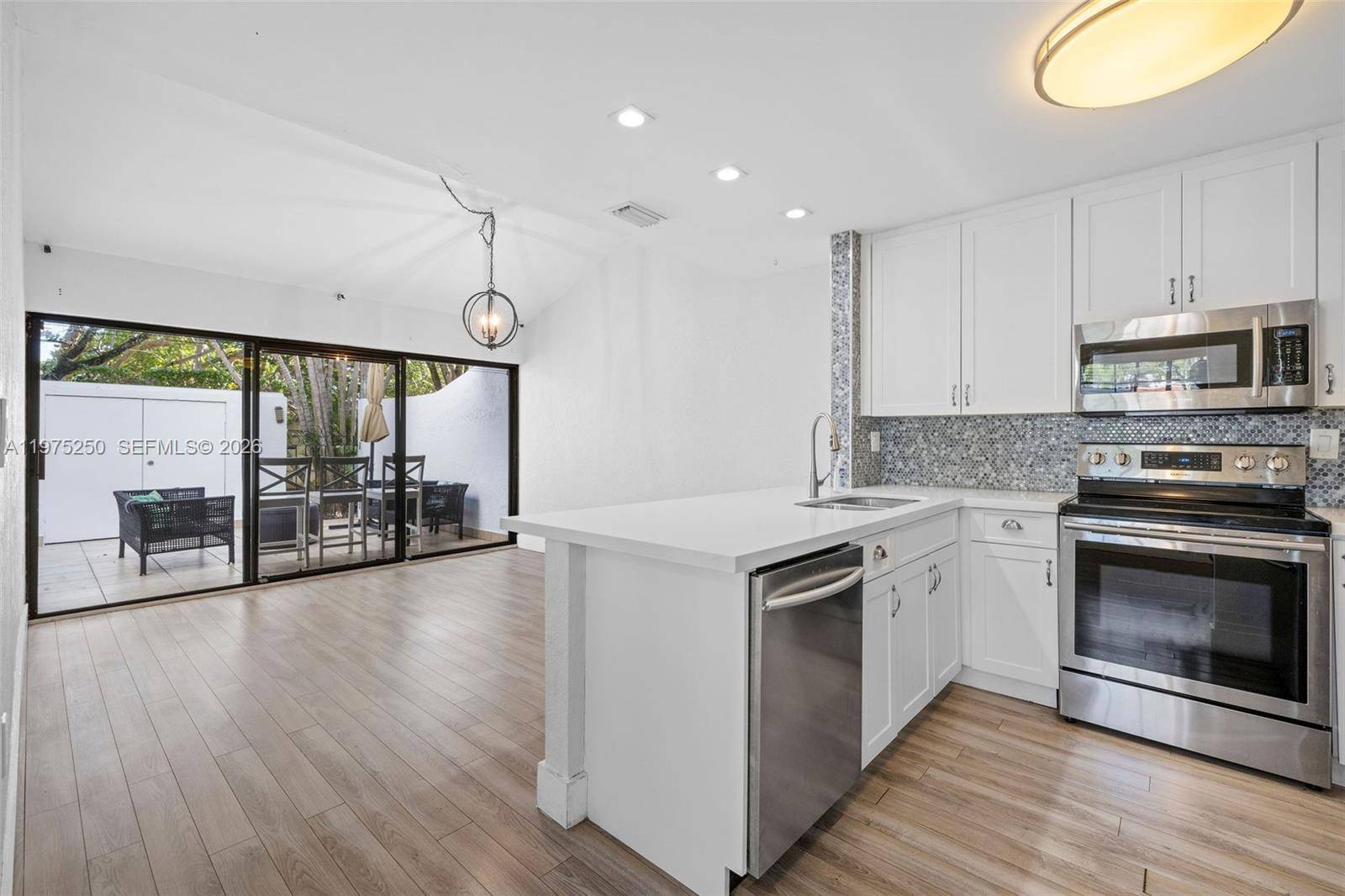 20900 Leeward CtAventura - Townhouse/Villa-Annual,Townhouse condo unit 217-1 - picture