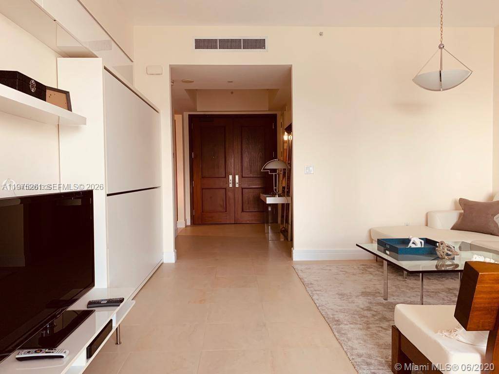 1425 Brickell AveMiami - Condo/Co-Op/Annual,Condo condo unit 43D - picture