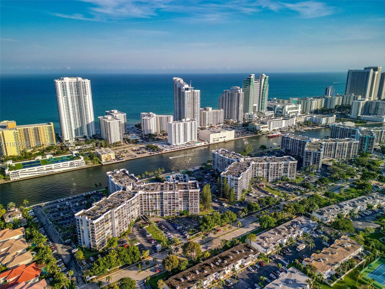 1000 Parkview DrHallandale Beach - Condo 5+ Stories,Condo condo unit 1001 - picture
