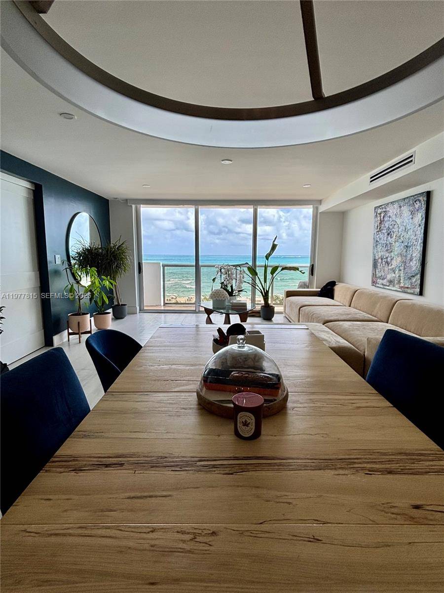 6039 Collins AveMiami Beach - Condo/Co-Op/Annual,Condo condo unit 615-617 - picture