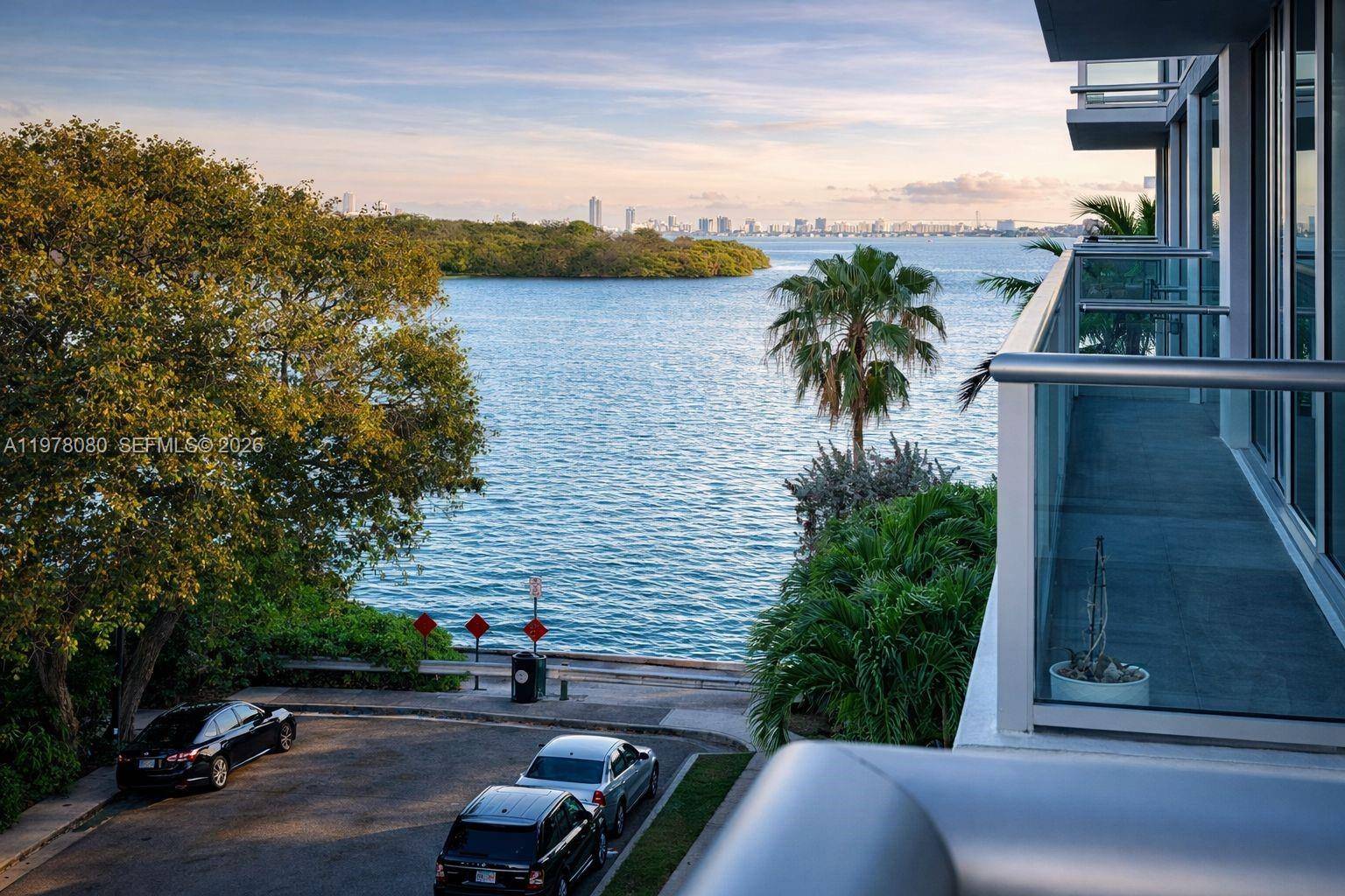 720 NE 62nd StMiami - Condo 5+ Stories,Condo condo unit 403 - picture