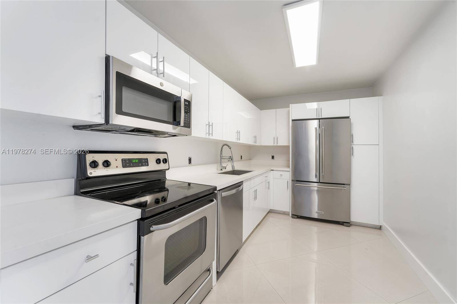 401 69th StMiami Beach - Condo/Co-Op/Annual,Condo condo unit 913 - picture