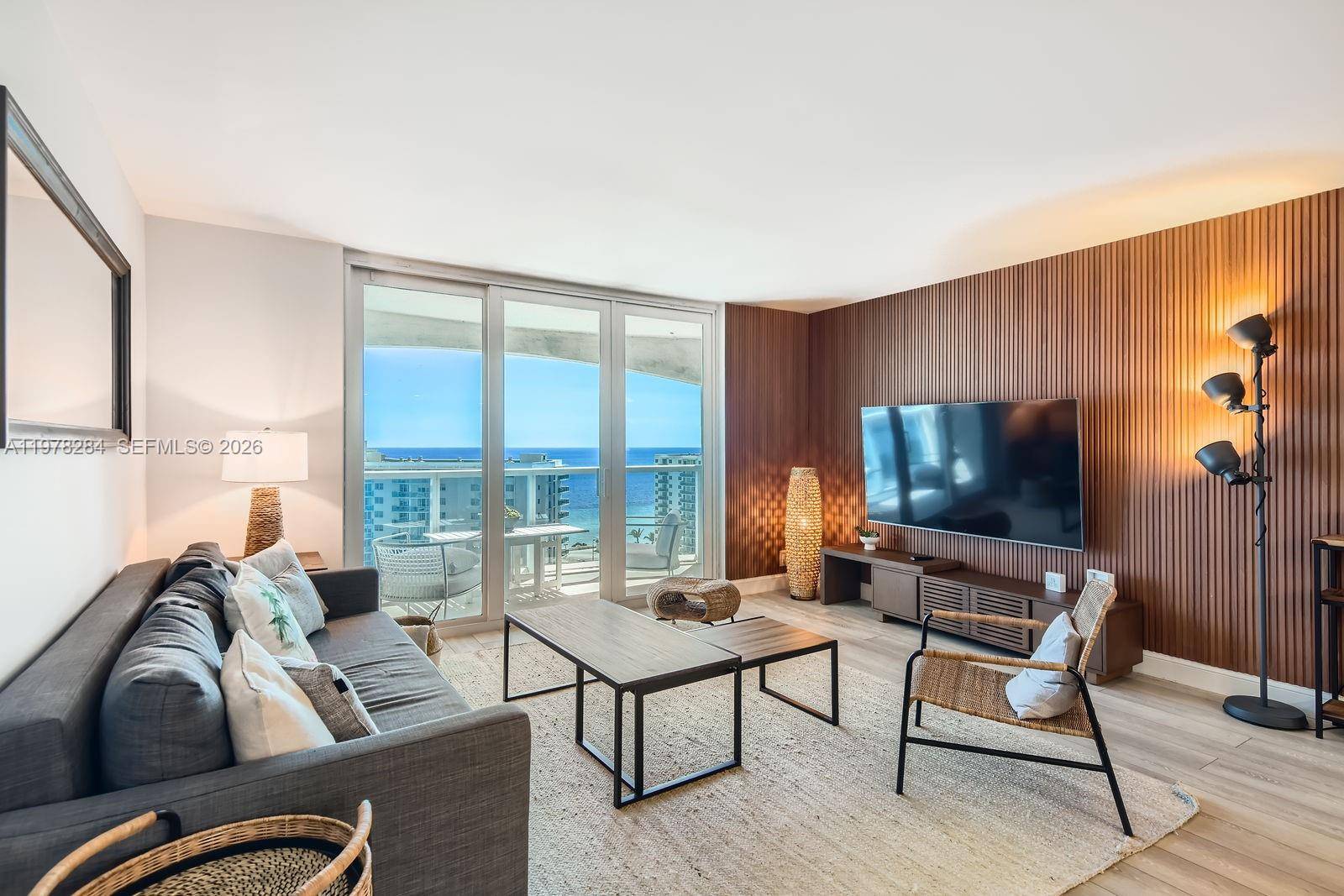 3800 S Ocean DrHollywood - Condo/Co-Op/Seasonal,Condo condo unit 1818 (Available NOW) - picture