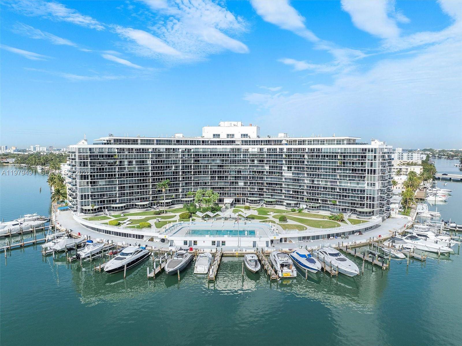 900 Bay DrMiami Beach - Condo/Co-Op/Annual,Condo condo unit 524 - picture