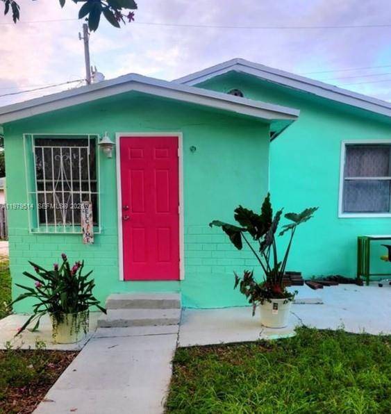 2239 Sheridan StHollywood - picture