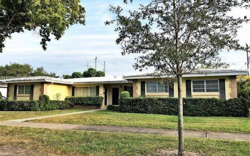 930 Benevento AveCoral Gables - Apartments-Annual,Apartment condo unit 930 - picture